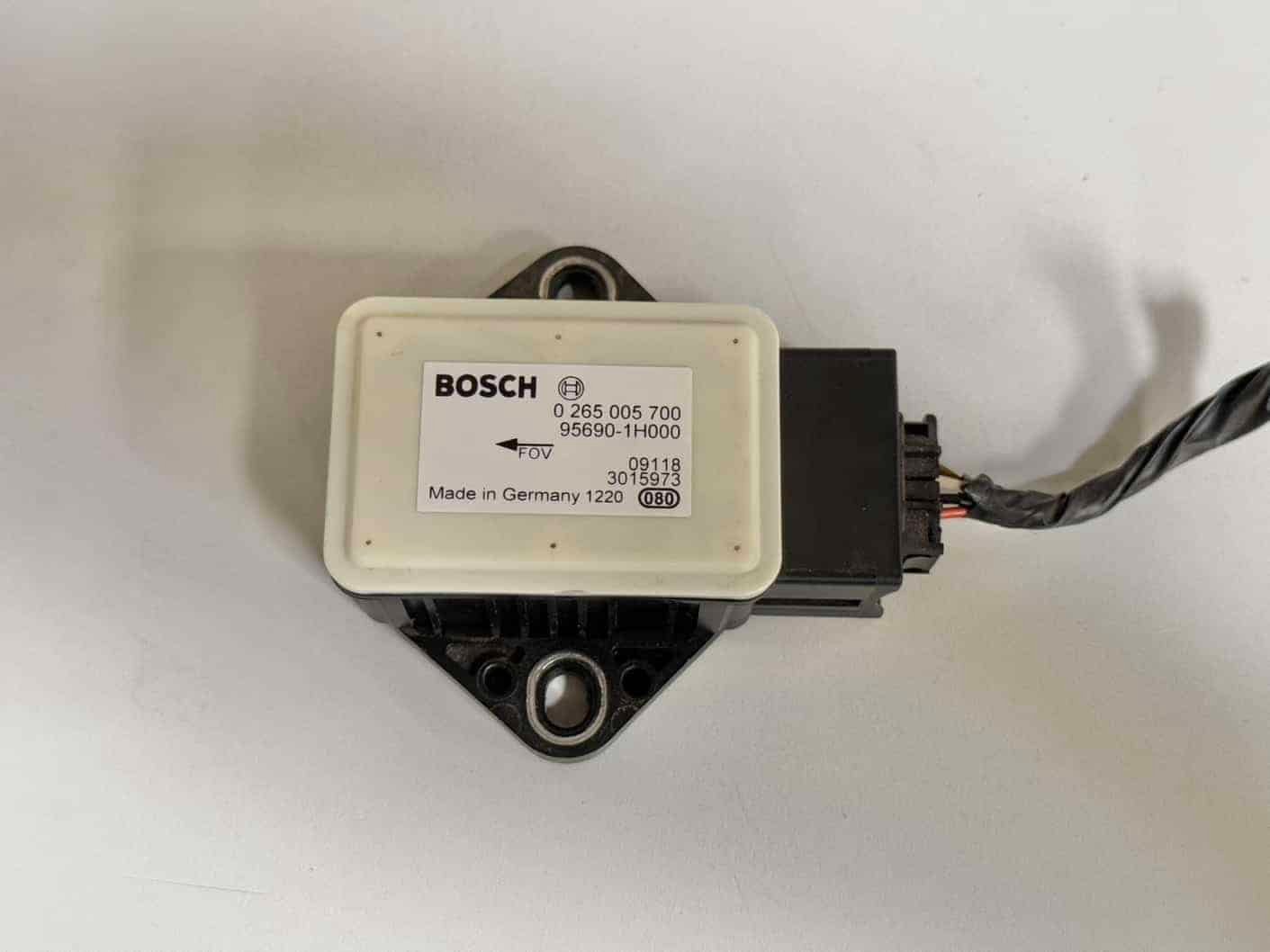 Original gebraucht Drehratensensor ESP Hyundai i30 2010. Oe-Teilenummer: 0265005700, 956901H000, 956901-H000