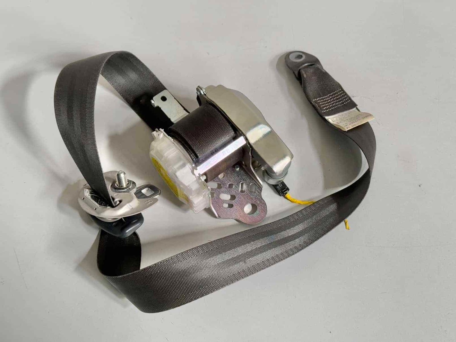 Original gebraucht 888202R900 Sicherheitsgurt Rechts vorne Hyundai i30 2010. Oe-Teilenummer: 888202R900, -