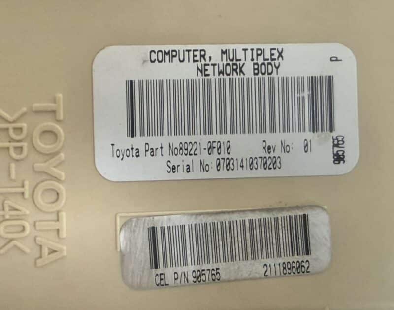 Original gebraucht Sicherungskasten Relaiskast​en Steuergerät BCM TOYOTA Verso 2008. Oe-Teilenummer: 892210F010, 89221-0F010