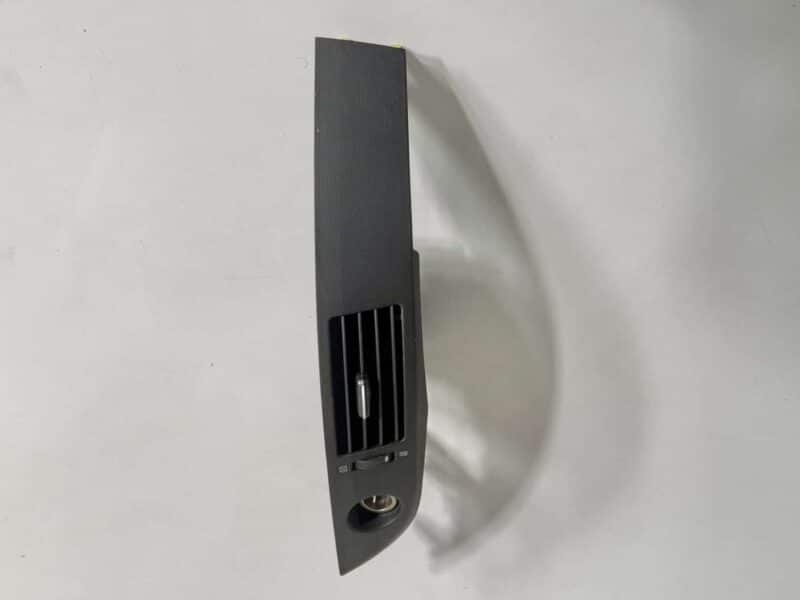 Original gebraucht Luftdüse Armaturenbrett mitte Rechts TOYOTA Verso 2008. Oe-Teilenummer: 6556444010, 655644-4010