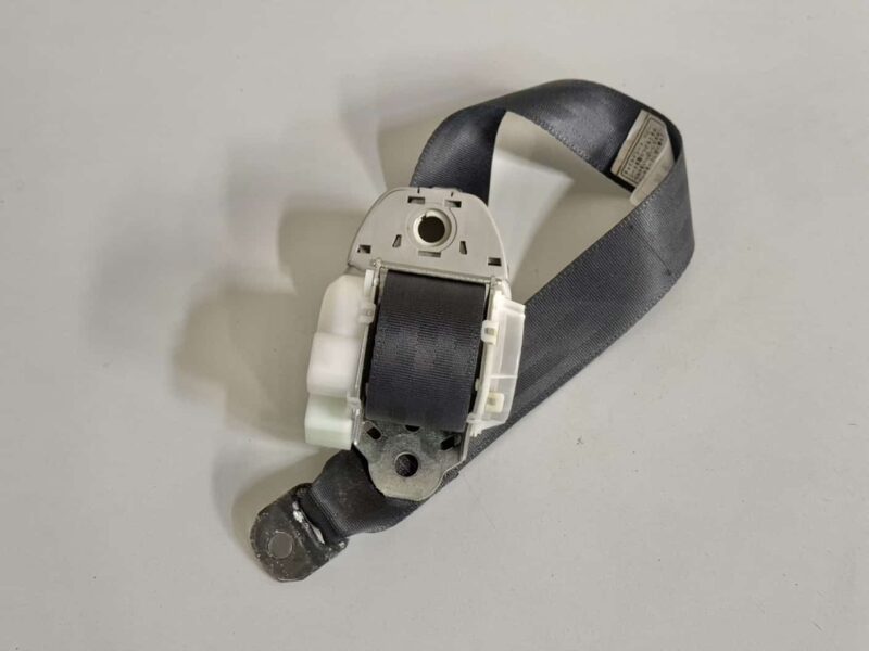 Original gebraucht Sicherheitsgurt Hinten Links 2.Reihe TOYOTA Verso 2008. Oe-Teilenummer: 7L2540, 7L2540