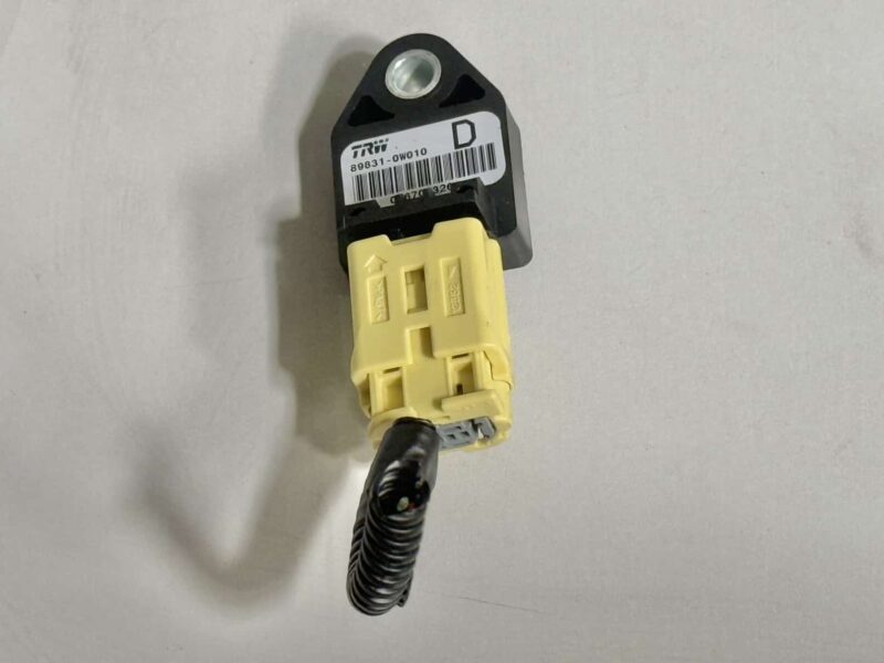 Original gebraucht Airbag-Aufprallsensor TOYOTA Verso 2008. Oe-Teilenummer: 898310W010, 89831-0W010