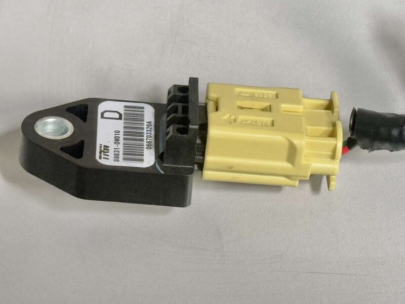 Original gebraucht Airbag-Aufprallsensor TOYOTA Verso 2008. Oe-Teilenummer: 898310W010, 89831-0W010
