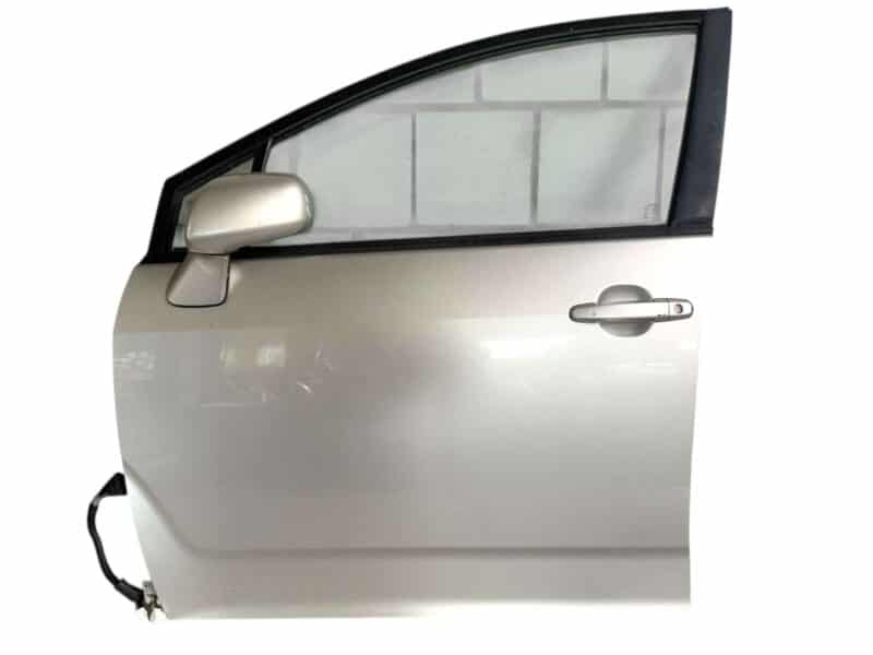 Original gebraucht Tür Vorne Links komplett TOYOTA Verso 2008. Oe-Teilenummer: Vorne Links, -