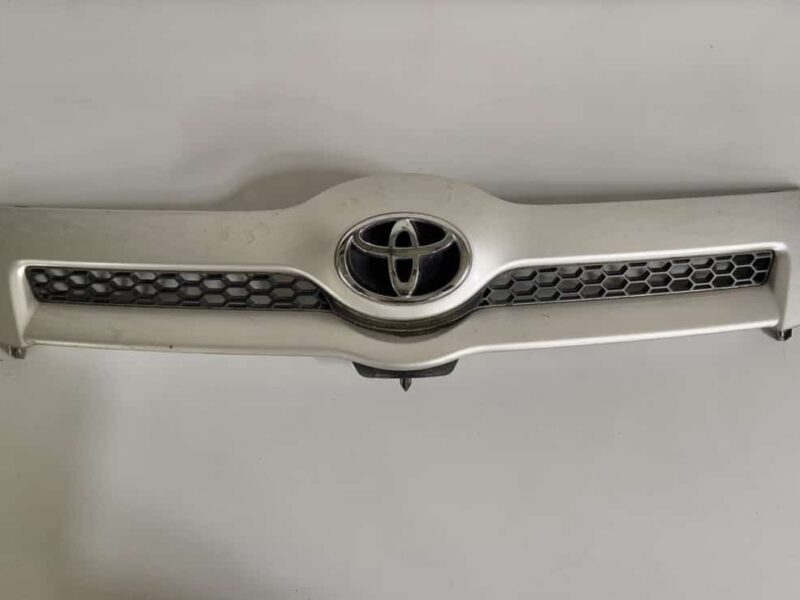 Original gebraucht kühlergrill TOYOTA Verso 2008. Oe-Teilenummer: 531110F020, 53111-0F020