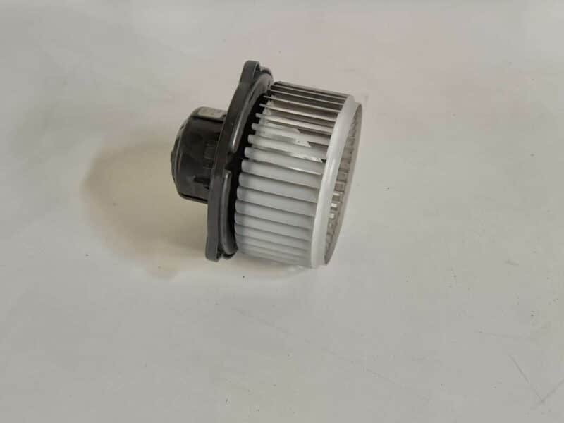 Original gebraucht Gebläsemotor Heizungsgebläse TOYOTA Verso 2008. Oe-Teilenummer: 0160700610, 0130101601, 016070-0610