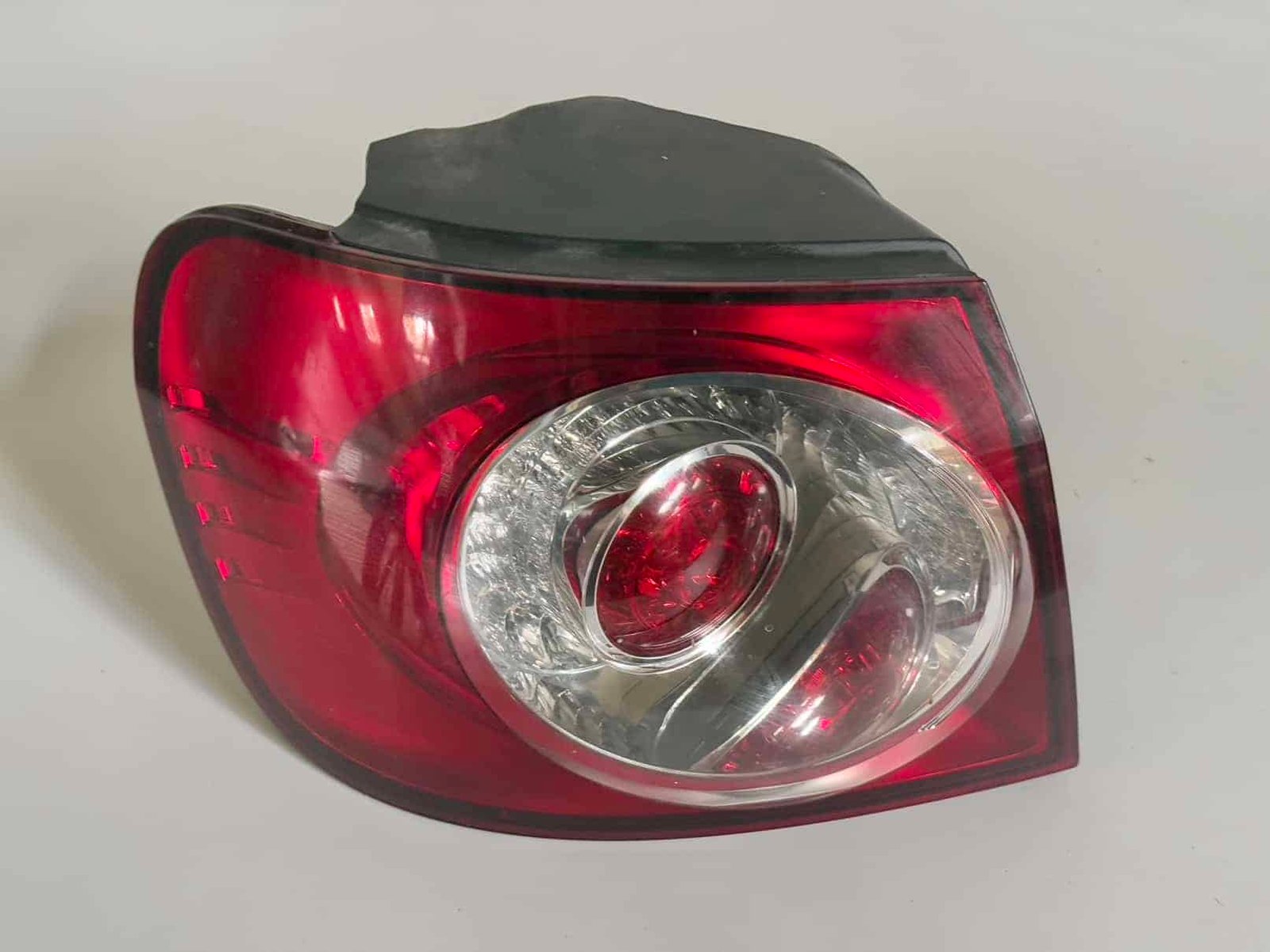 Rückleuchte Links Außen VW Golf Plus 2009 5M0945095S. Oe-Teilenummer: 5M0945095S, 89502445, 5M0945095S