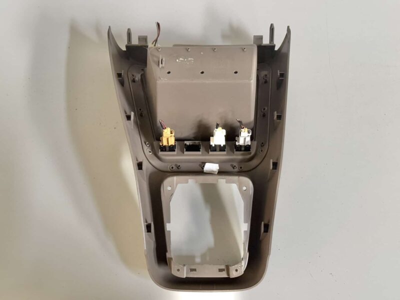 Original gebraucht Ablagefach Abdeckung Mittelkonsole Braun VW Golf Plus 2009. Oe-Teilenummer: 5M1863487, 5M1863476, 5M1863487