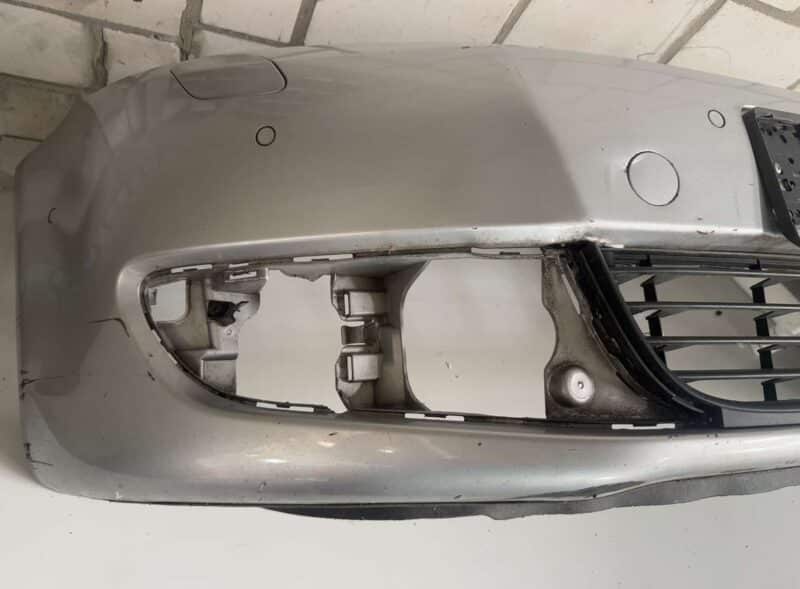 Original gebraucht Stoßstange Vorne mit PDC-Sensoren VW Golf Plus 2009 5M0807221. Oe-Teilenummer: 1155D301118, 5M0807221