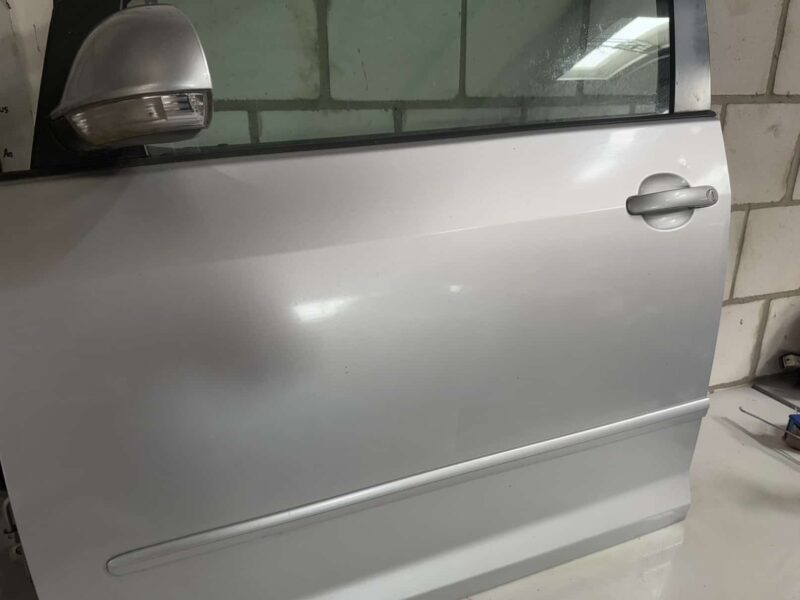 Original gebraucht Tür Fahrer Vorne Links Komplett VW Golf Plus 2009. Oe-Teilenummer: Tür Vorne Links Golf-Plus, -