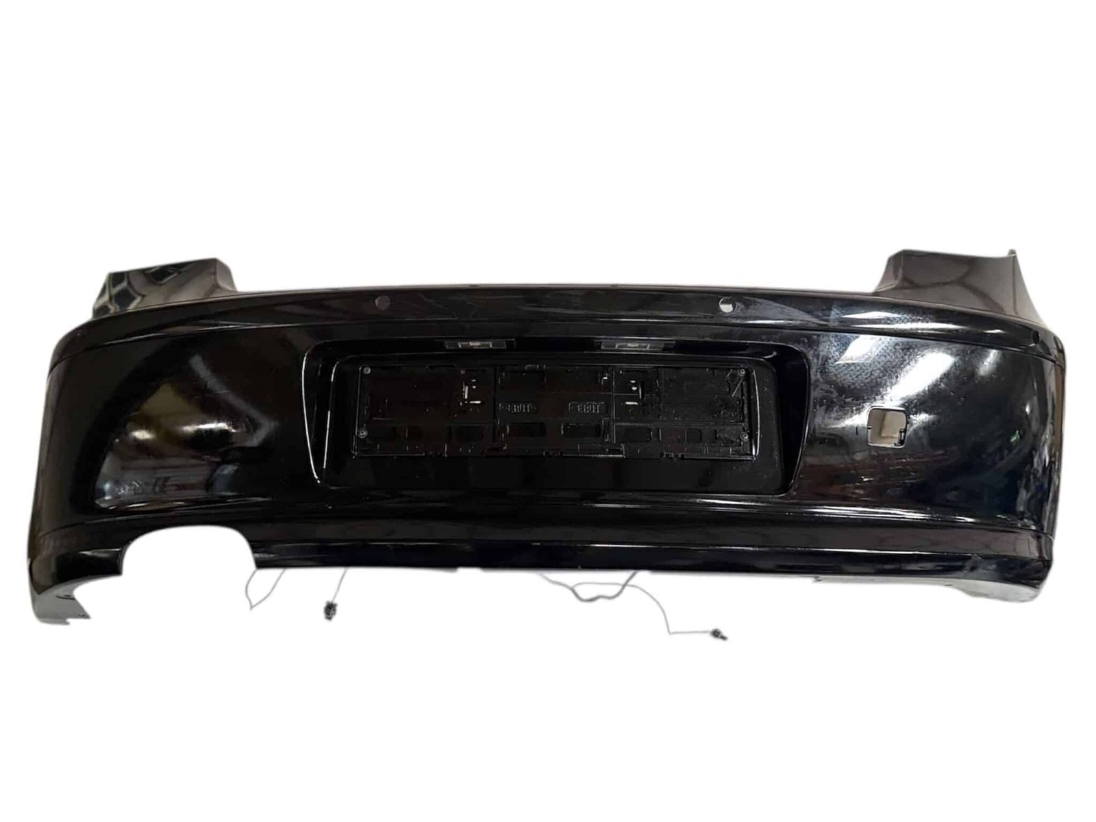 Original gebraucht Stoßstange hinten BMW 116i E81 E87 2009. Oe-Teilenummer: Stoßstangenträger hinten E81, -