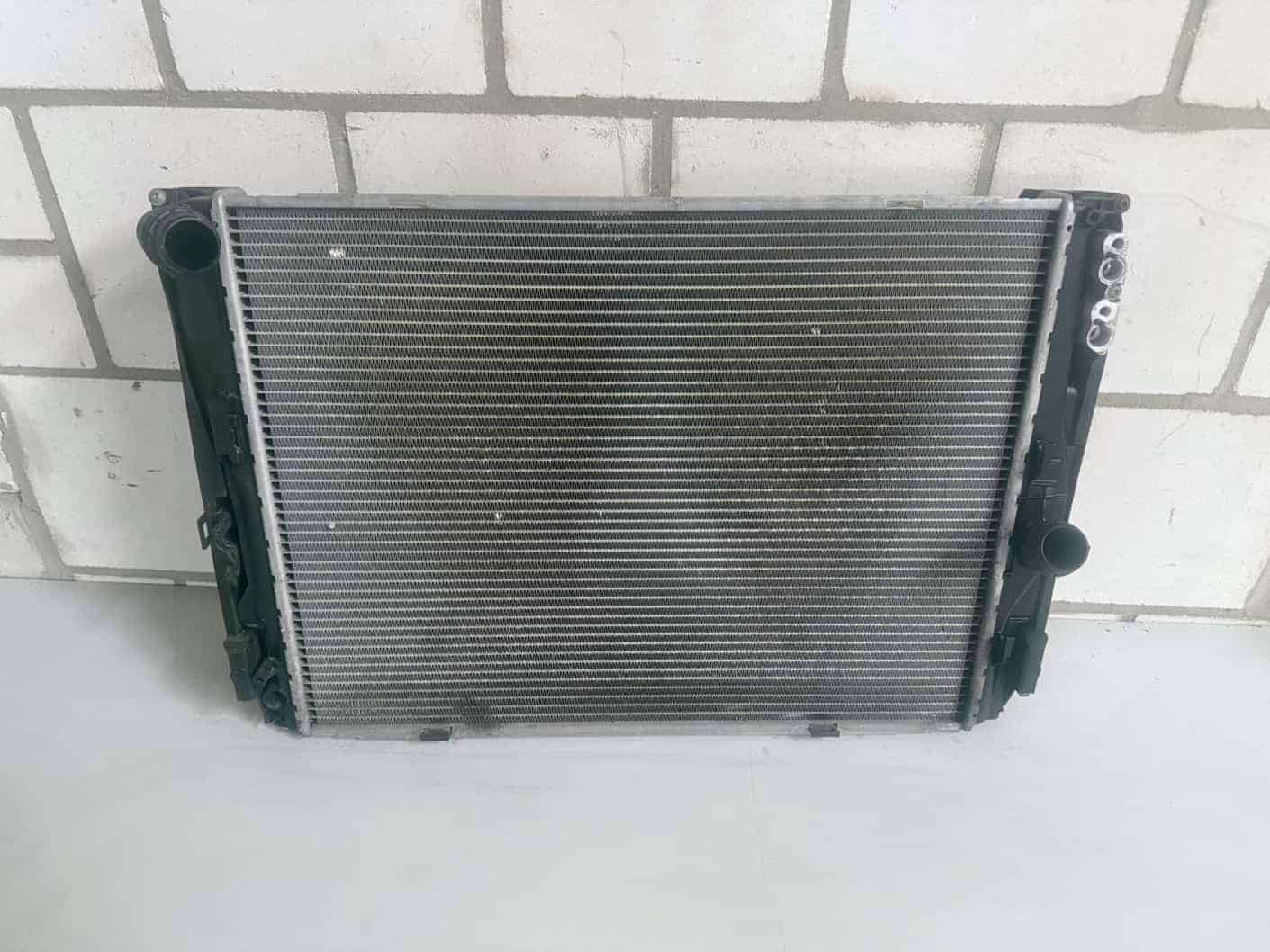 Wasser Kühlmittel Motorkühler BMW 116i E87 E81 2009 758164203, 64539229022