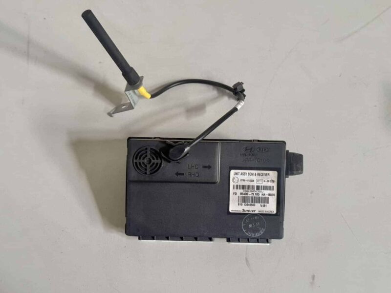 BCM Steuergerät Bordnetz Zentralverriegelung Hyundai i30 2010 954002L105