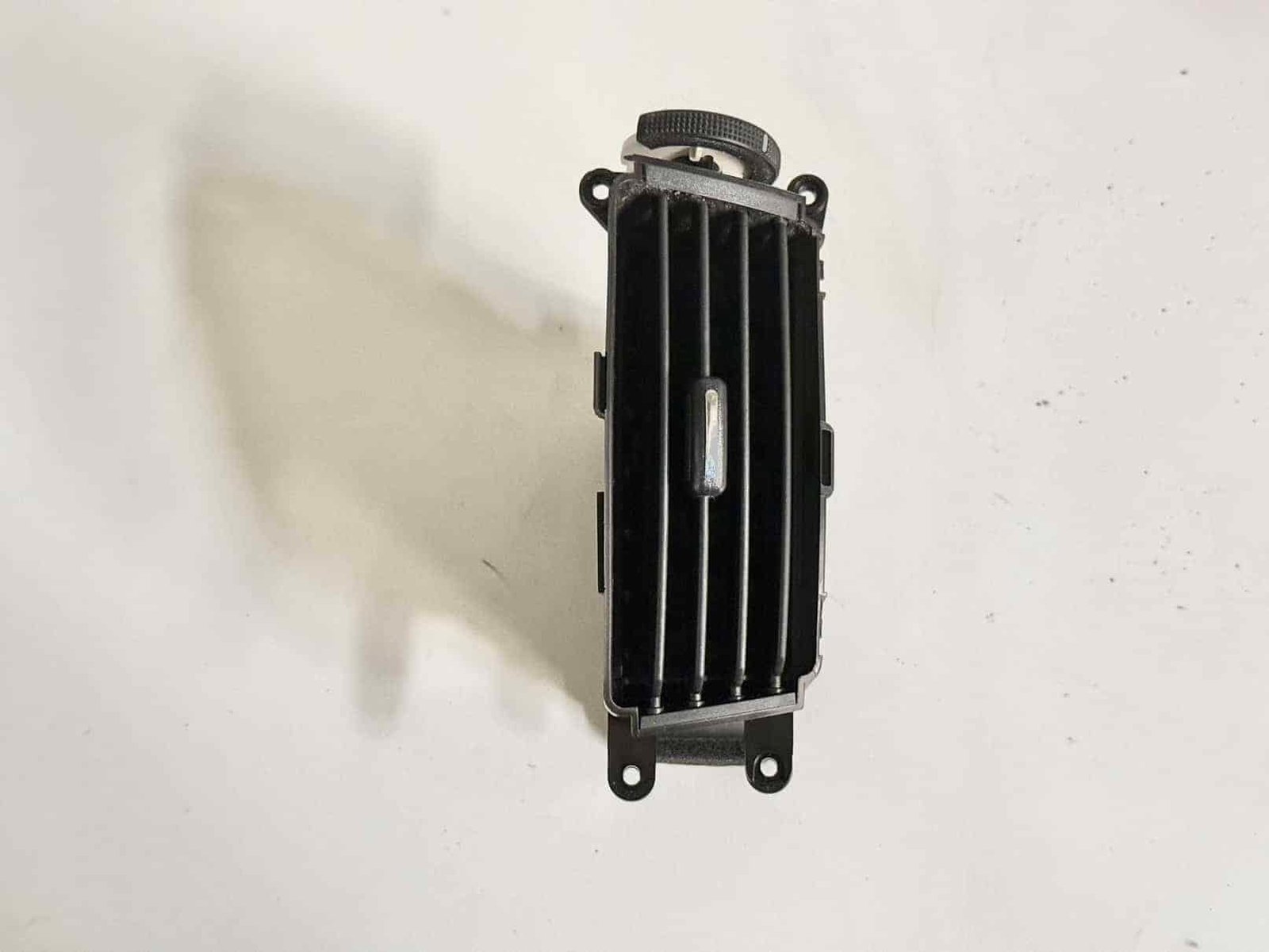 Luftdüse Luftgitter Mitte Links Hyundai i30 2010 974102R000