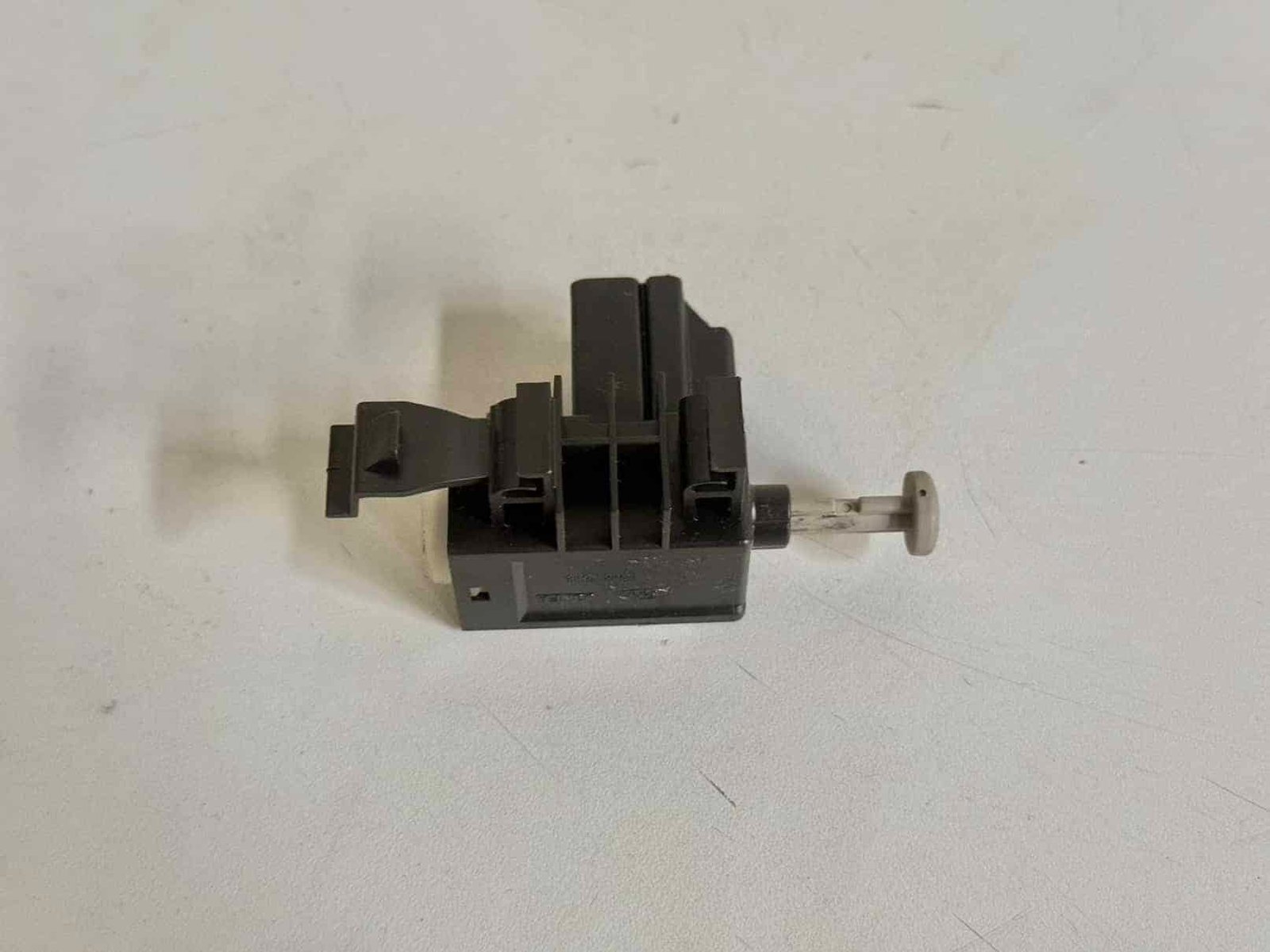 Schalter Kupplungsbetätigung Ford C-Max 2014 6G9111A152AA