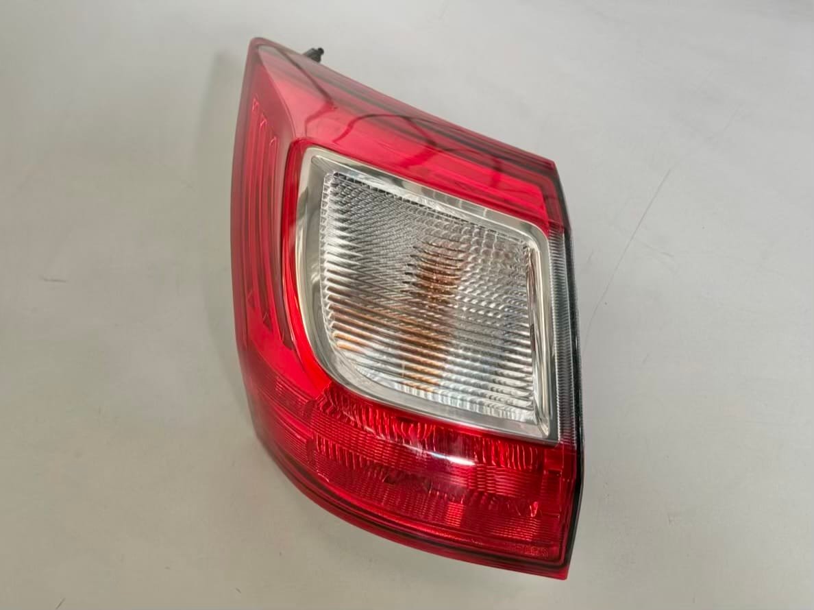 Rückleuchte Heckleuchte Rechts Außen Ford C-Max 2014 AM5113405AF, 89079473