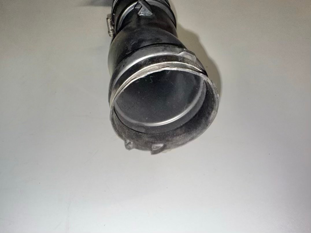 Ladeluftschlauch Luftschlauch Ansaugrohr OPEL ASTRA-J 2011 13254633, 1039897S01