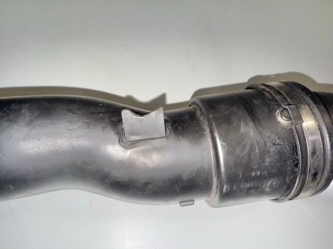 Ladeluftschlauch Luftschlauch Ansaugrohr OPEL ASTRA-J 2011 13254633, 1039897S01