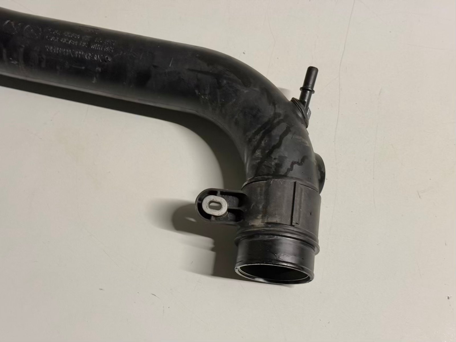 Ladeluftschlauch Druckrohr Turbolader Ford C-Max 2014 CV616C784AE