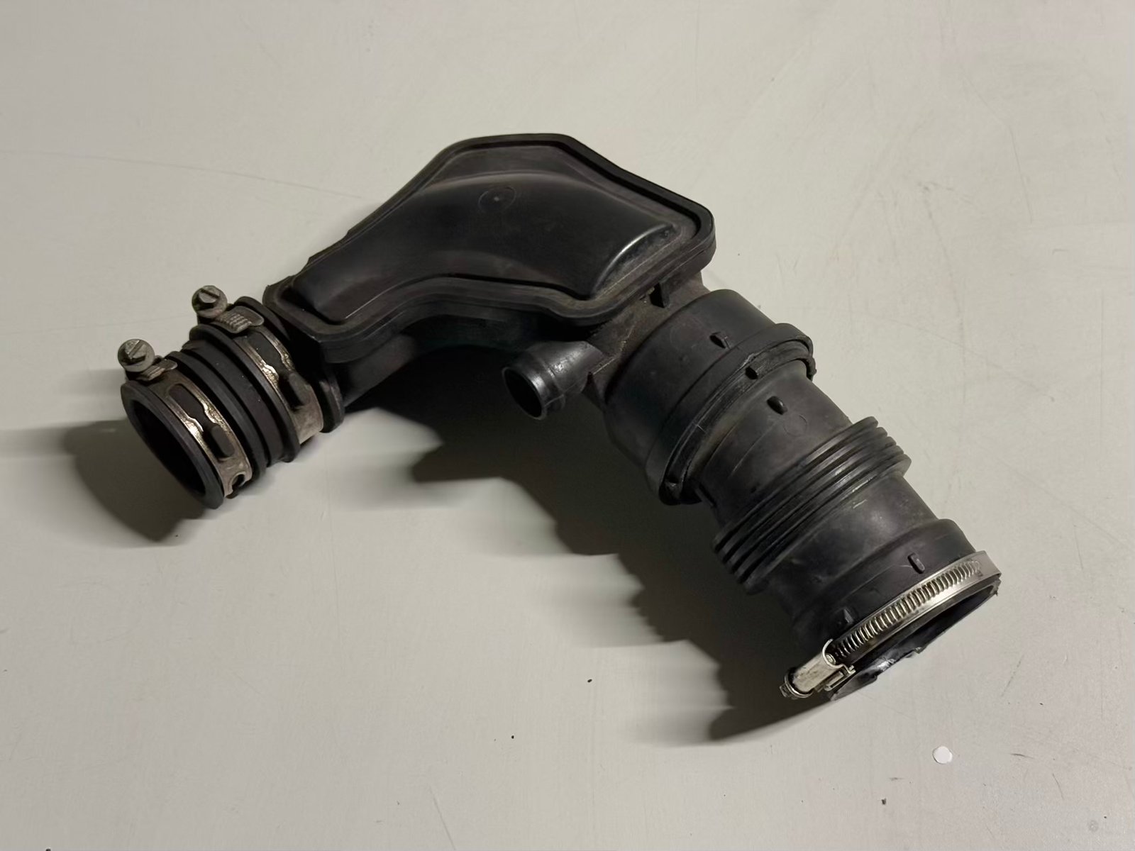 luftschlauch Ford C-Max 2014 1.0 EcoBoost CV616C784BC