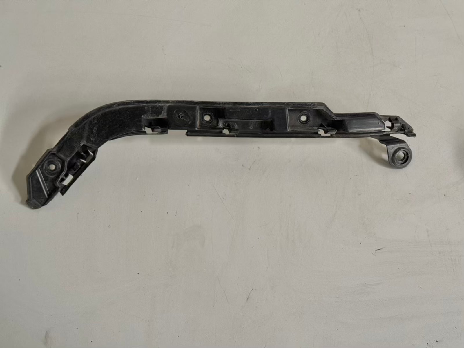 Stoßstangenhalter Links hinten N43 BMW 116i E81 E87 2011 22944911, 51127058517