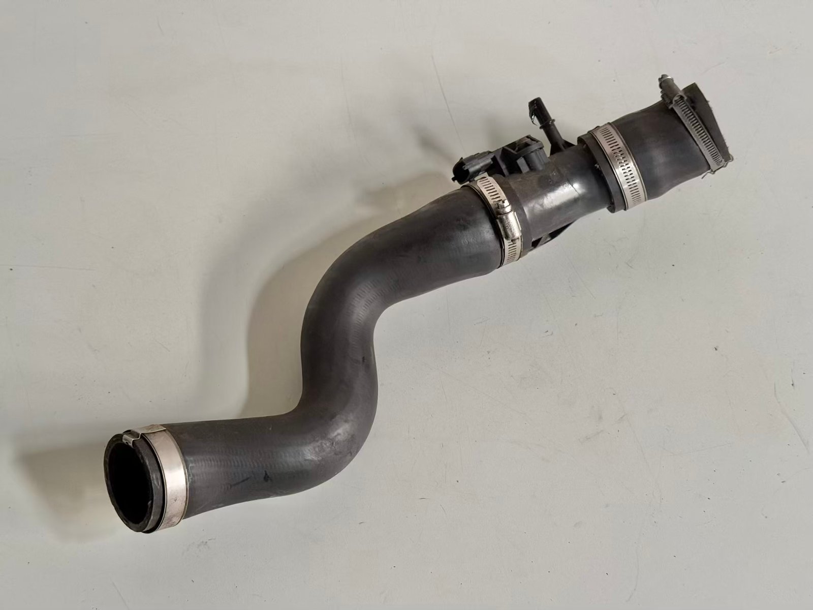 Schlauch Ladeluftkühler Drucksensor Ford C-Max 2014 1.0 EcoBoost 0261230280