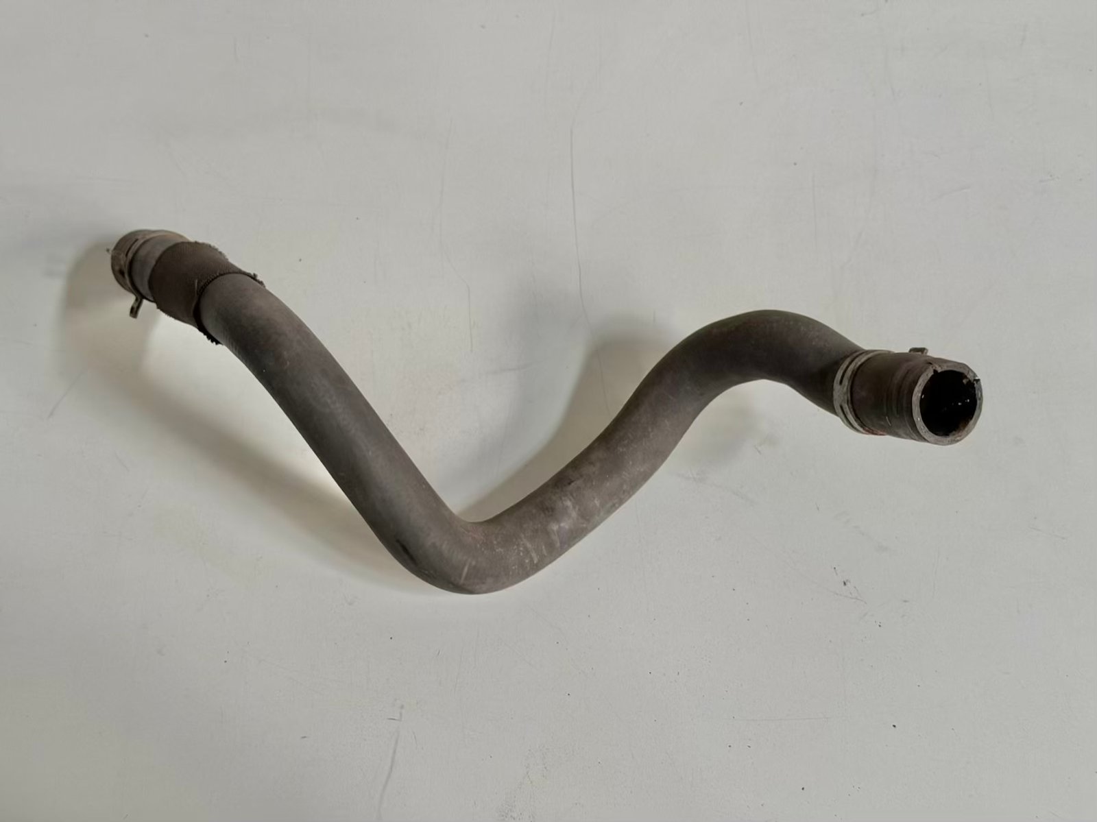 Kühlmittelschlauch Kühlwasserschlauch Ford C-Max 2014 1.0 EcoBoost CV618260VF