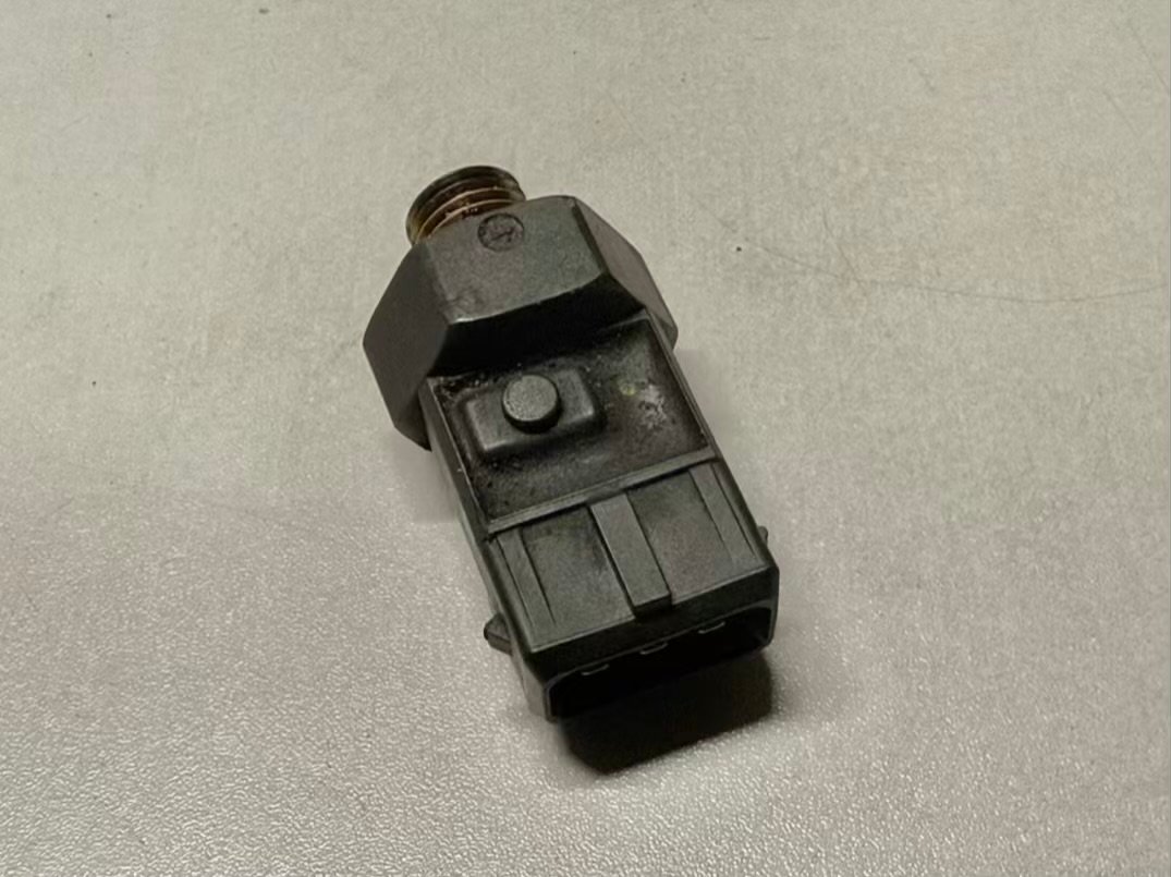 Öldruckschalter N43 BMW 116i E81 E87 2011 12617549796, 754979602