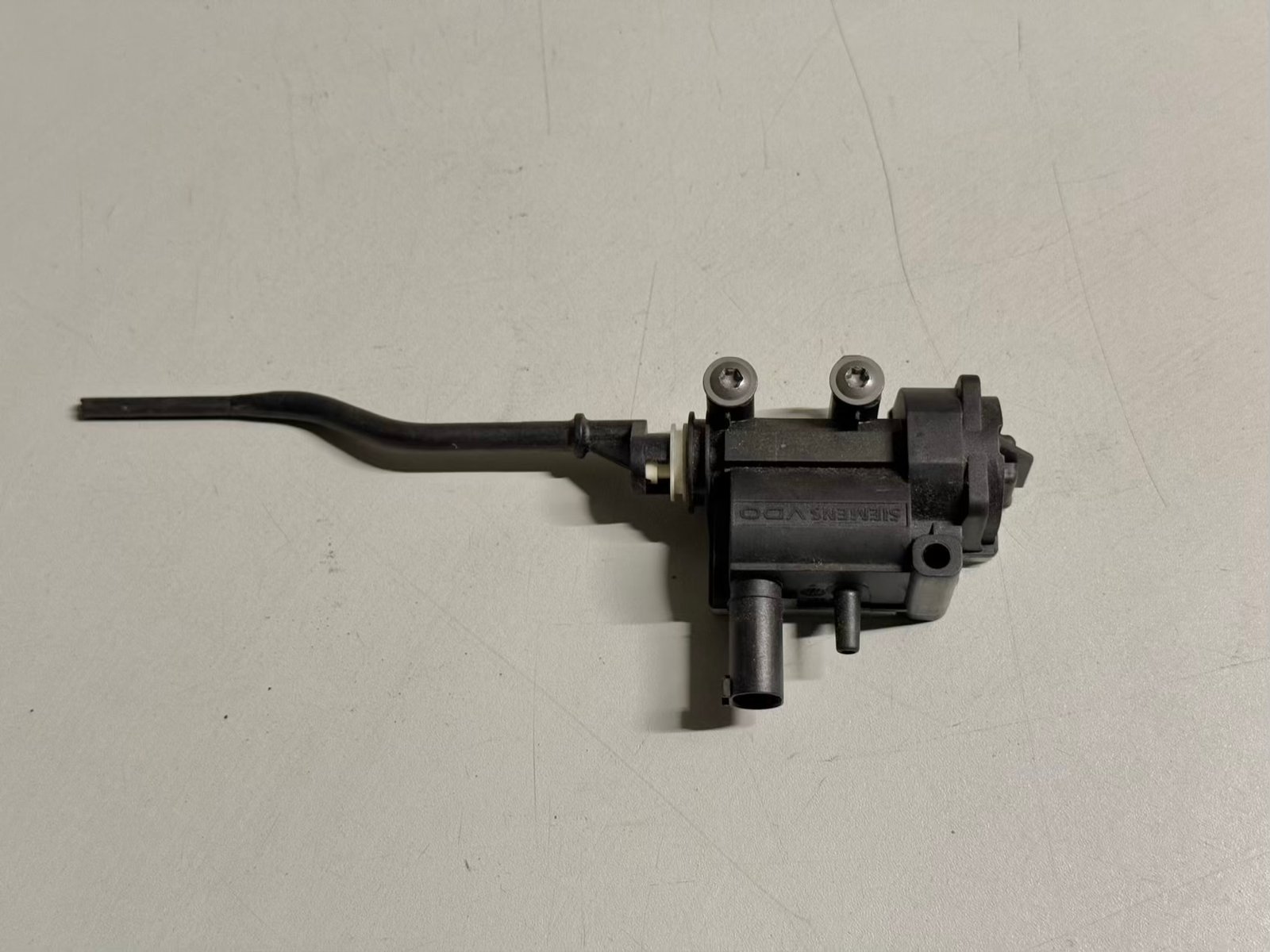 Stellmotor Stellelement Tankklappe BMW 116i E81 2011 67116985879