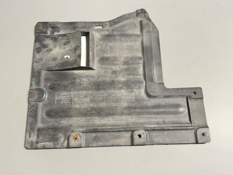 Unterbodenverkleidung Mitte BMW 116i E81 2011 51757167421, 7167421, 74850610