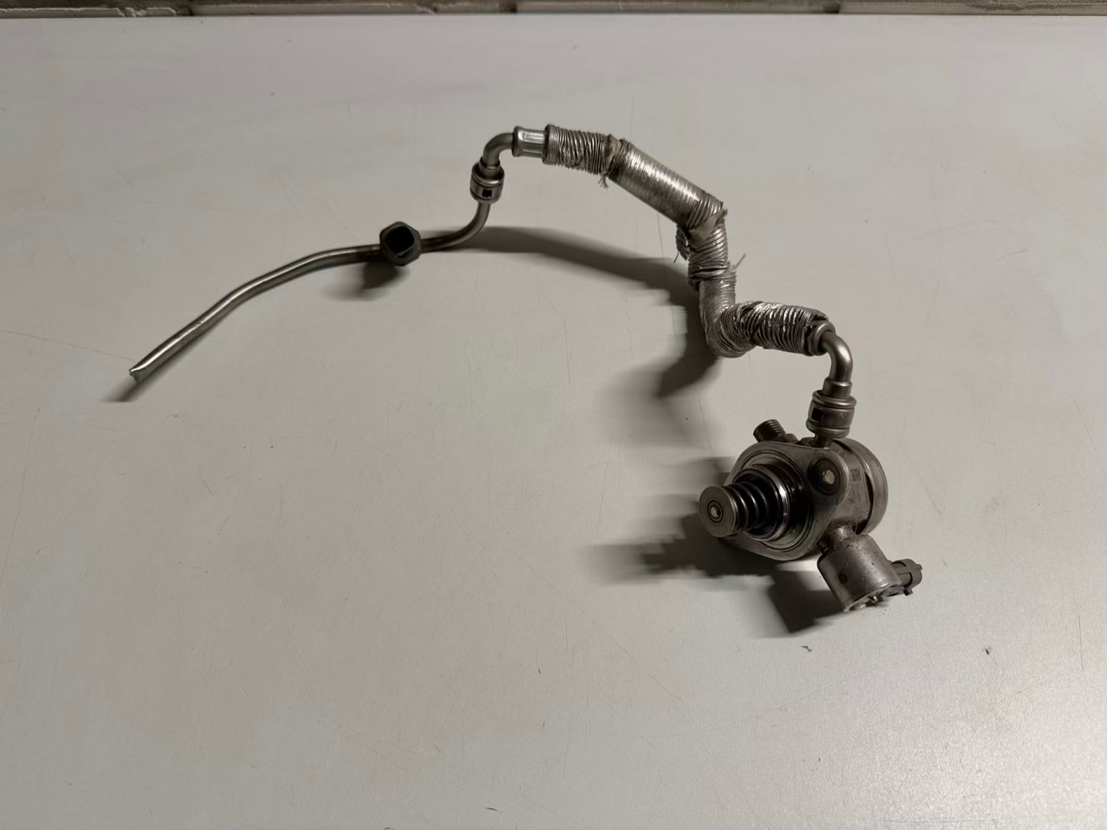 Hochdruckpumpe Einspritzpumpe Pumpe Ford C-Max 2014 1.0 EcoBoost CM5G9D376GA