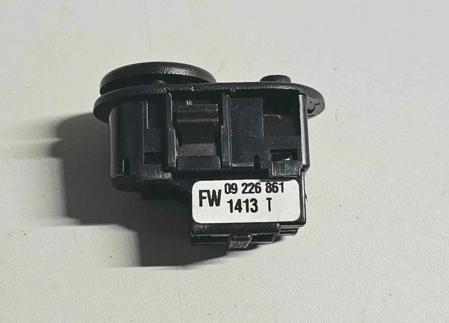 Spiegelschalter Schalter Spiegelverstellung OPEL MERIVA 2003 09226861