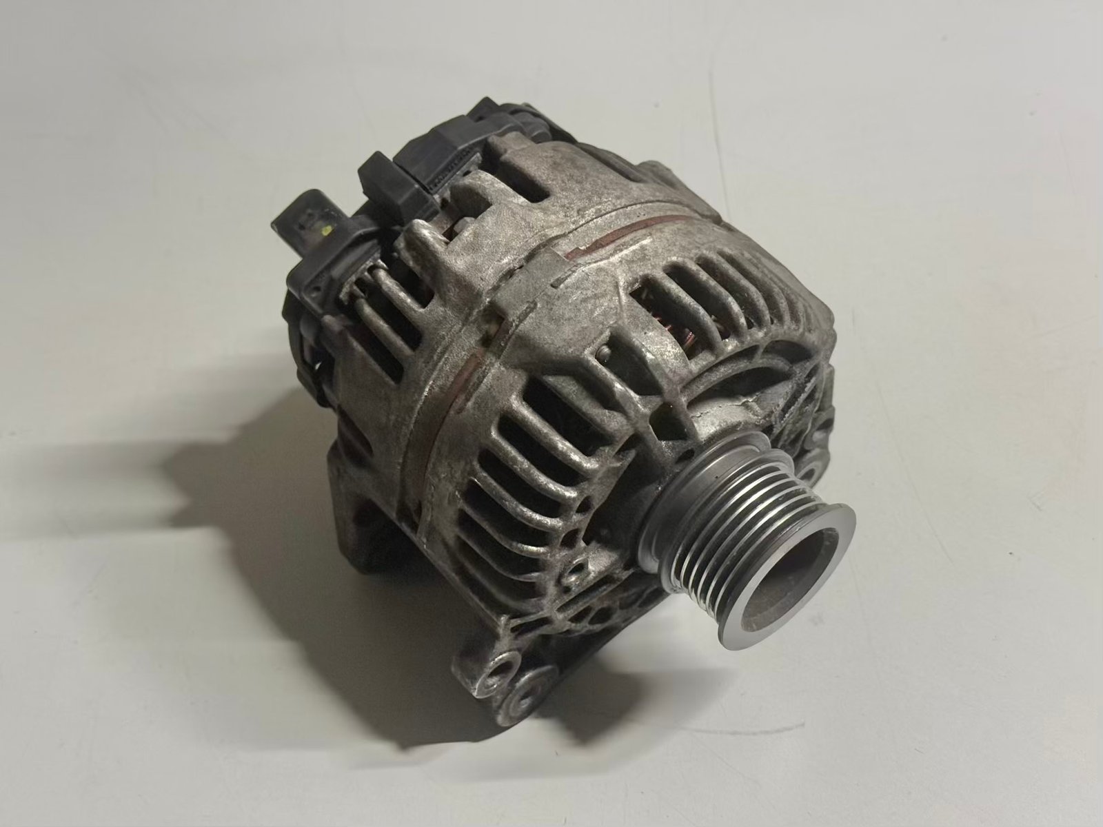 Lichtmaschine Generator VW Golf5 1K1 1.4L 036903024J, 0124325127