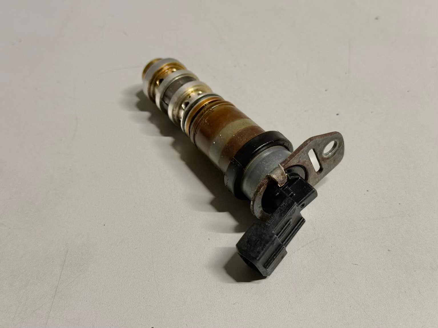 Zylinderkopf Magnetventil BMW 116i E81 2011 13150926, 11367561264, 7561264