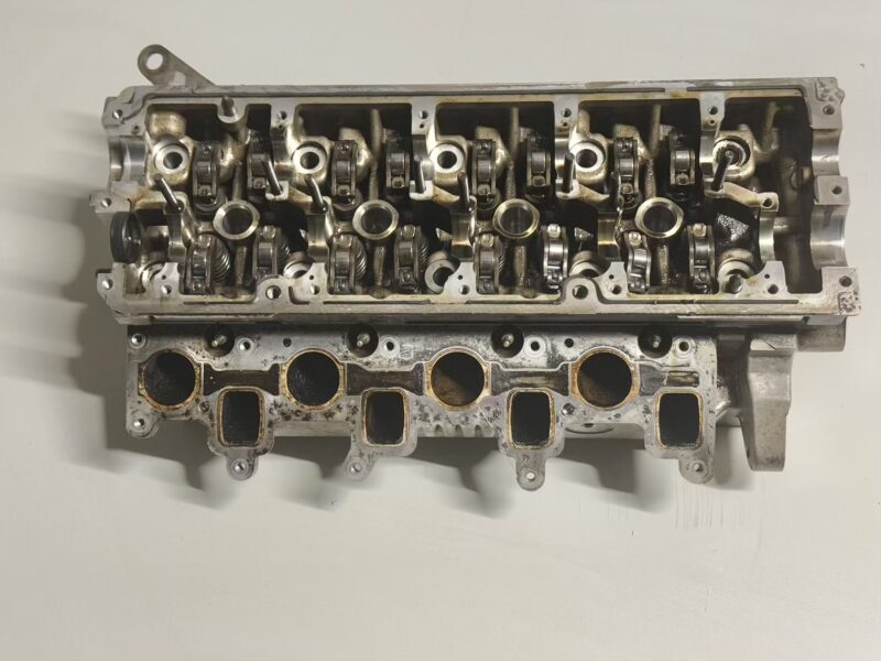 Zylinderkopf 2.0 TDI VW Passat 3C Kombi 2008 03L103373