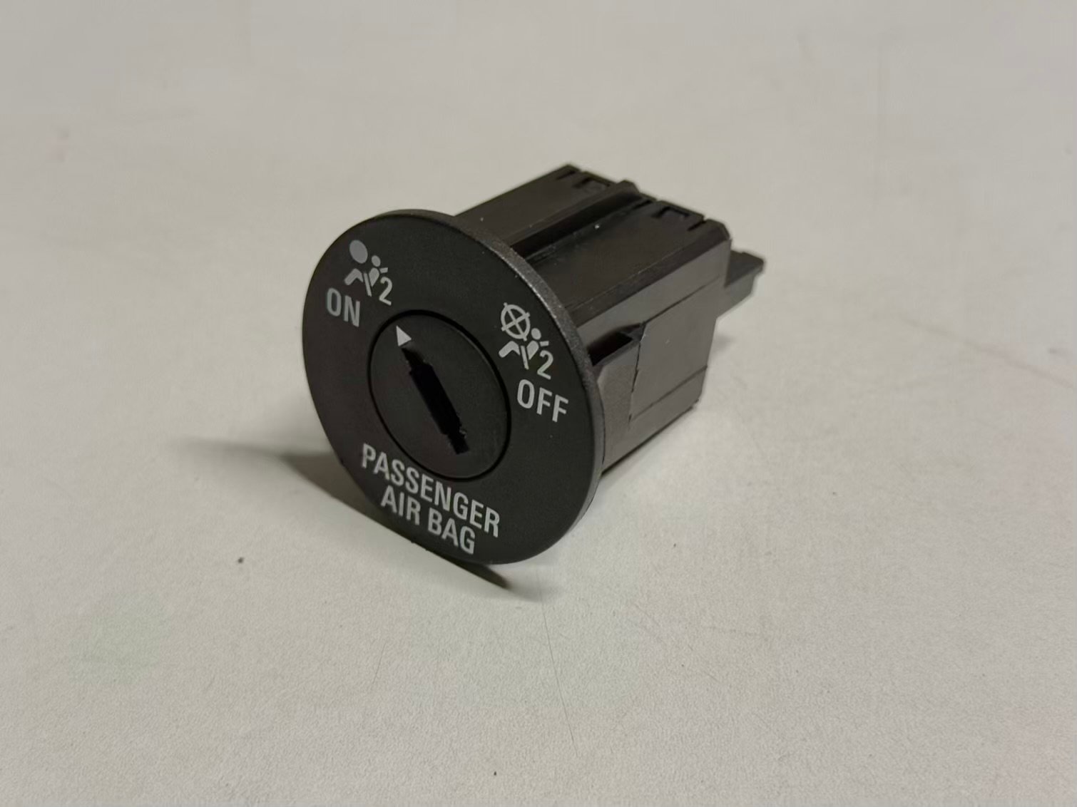 Schalter Beifahrerairbag Passenger ein aus OPEL ASTRA-J 2011 13268602