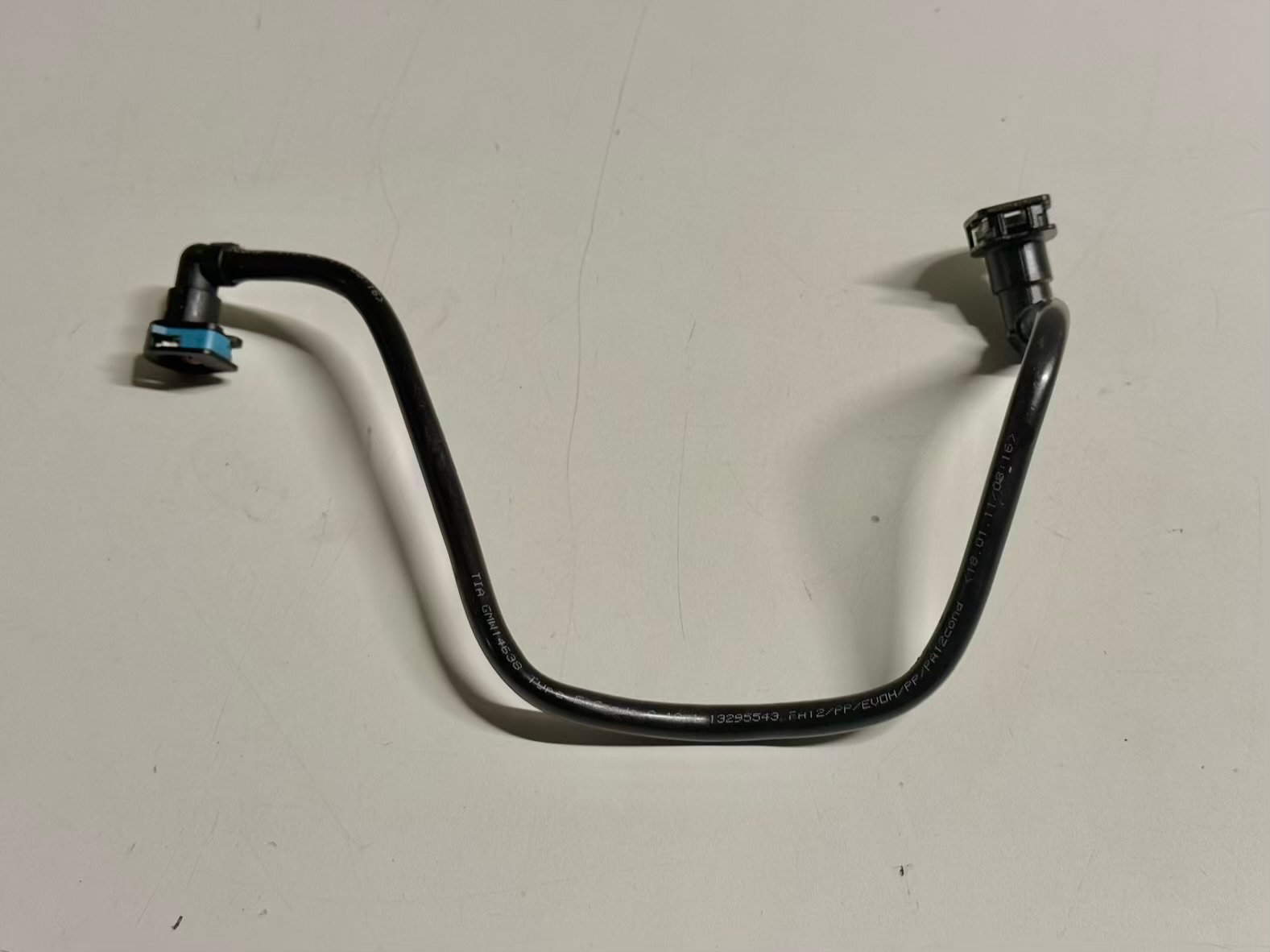 Kraftstoffleitung Rohr Zufuhr Einspritzpumpe OPEL ASTRA-J 2011 13295543