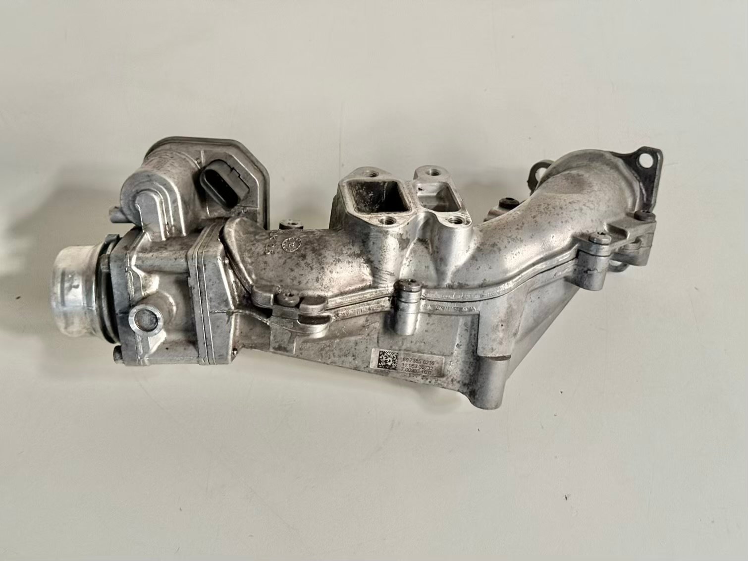 Ansaugrohr mit Drosselklappe 1.7 CDTI OPEL ASTRA-J 2011 898105210, 8973858235