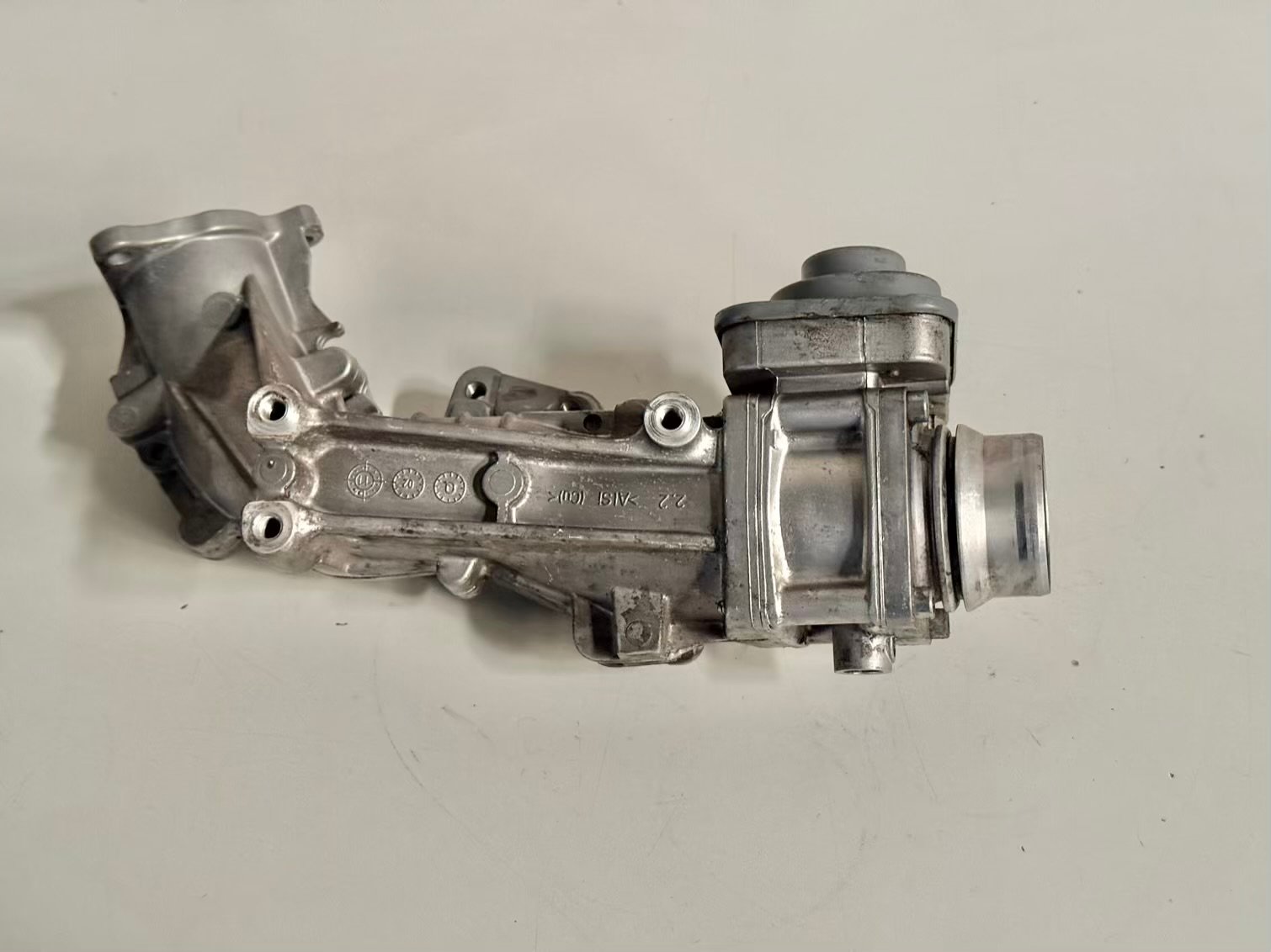 Ansaugrohr mit Drosselklappe 1.7 CDTI OPEL ASTRA-J 2011 898105210, 8973858235