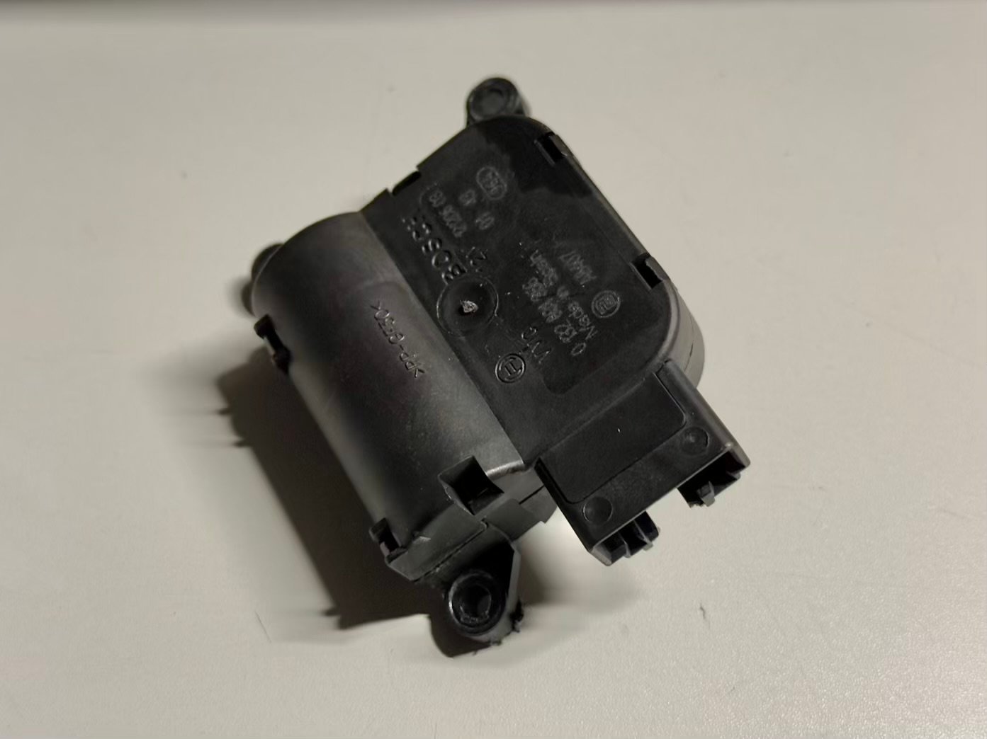 Stellmotor Umluftklappe Heizung OPEL MERIVA 2003 0132801356