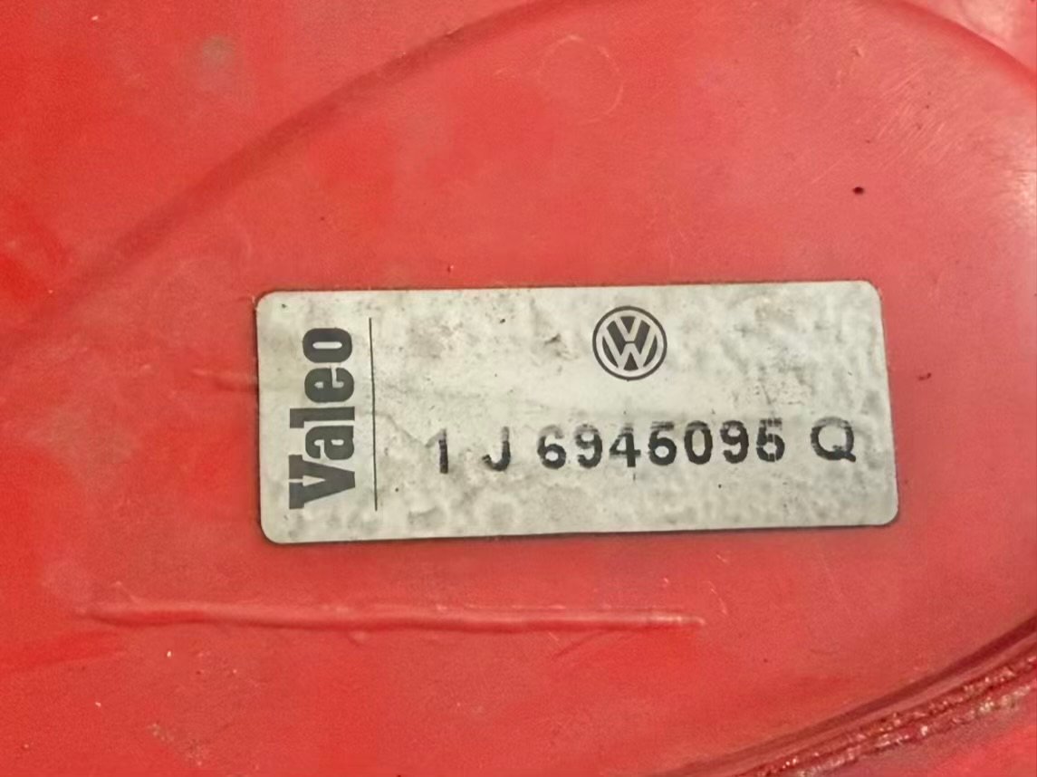 Rückleuchte Rücklicht Bremsleuchte links Golf 4 1,4 1J1 1998 1J6945095Q