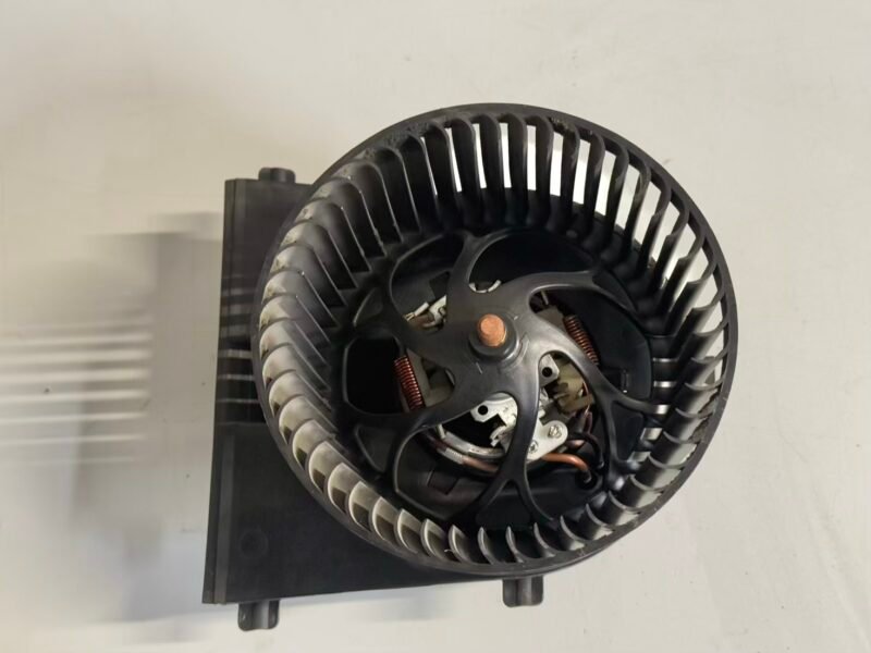 Heizungsgebäse Gebläsemotor Golf 4 1,4 1J1 1998 J1819021A, 657877G