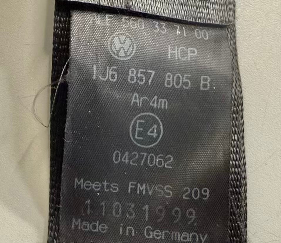 Sicherheitsgurt Hinten Links Golf 4 1,4 1J1 1998 1J6857805B, 56042690