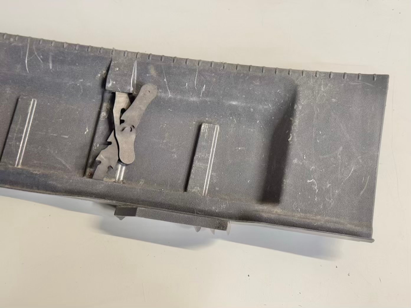 Ladekante Verkleidung Kofferraumabdeckung Golf 4 1,4 1J1 1998 6L6863459G