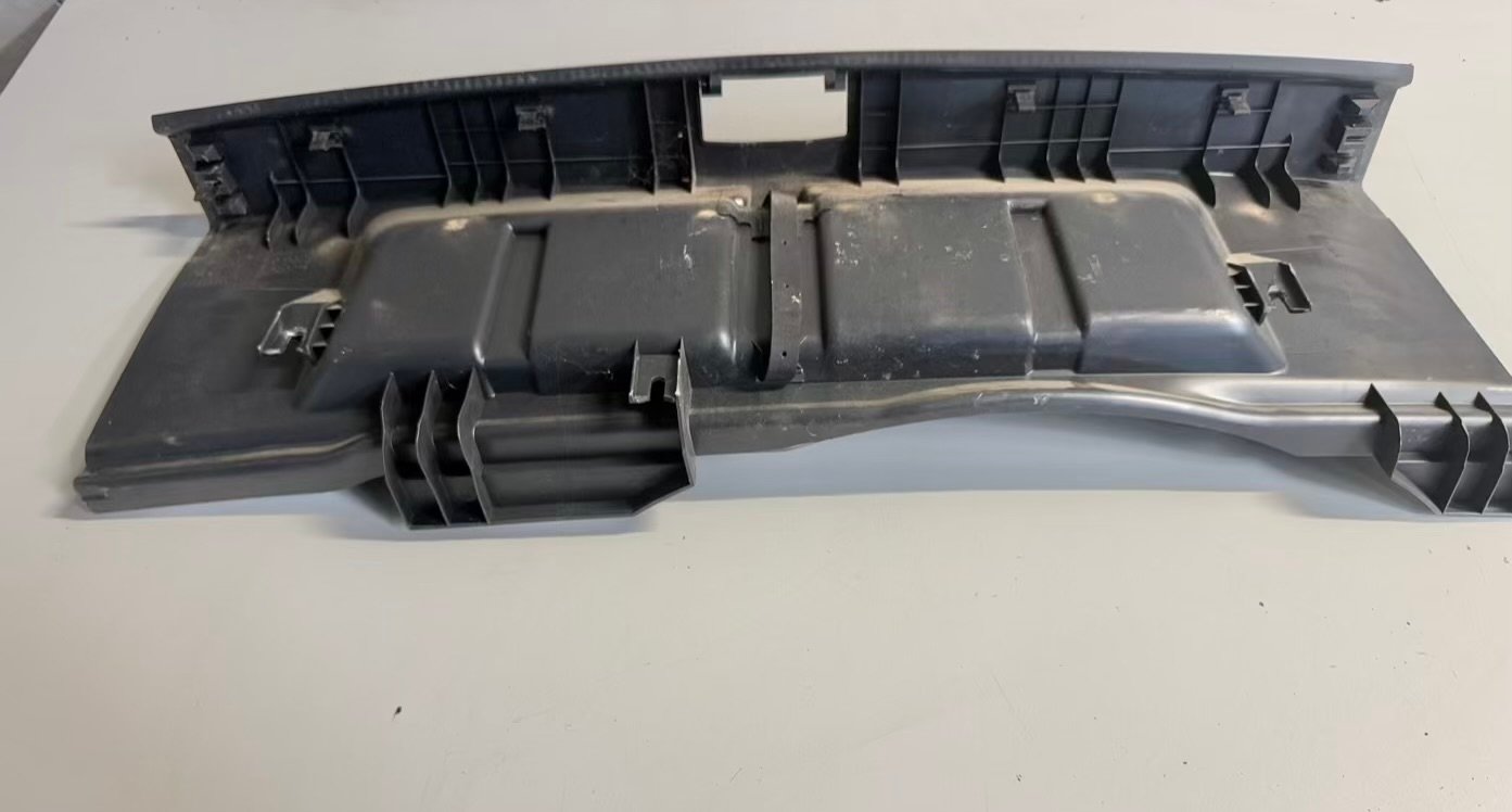 Ladekante Verkleidung Kofferraumabdeckung Golf 4 1,4 1J1 1998 6L6863459G