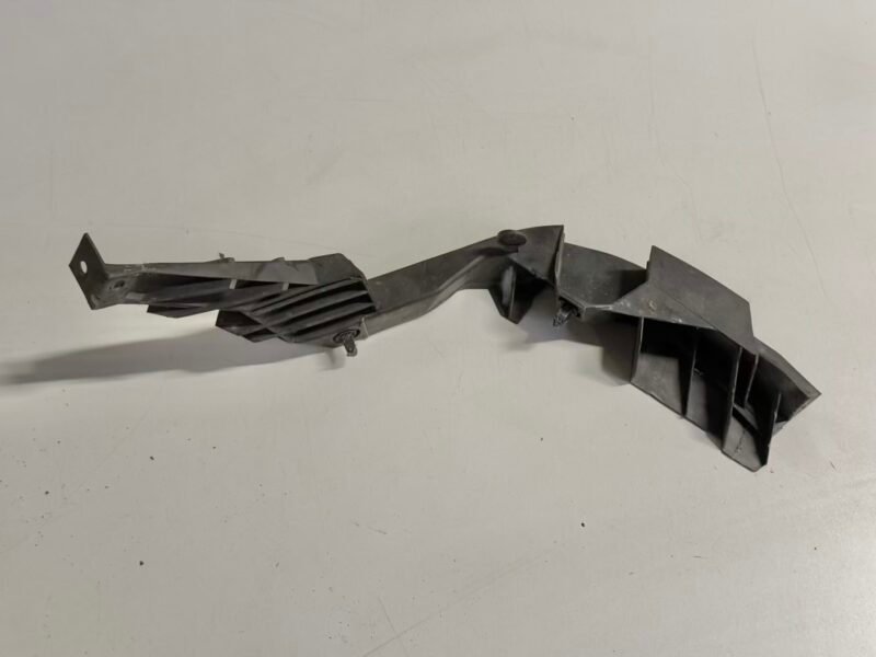 Stoßstangenhalter hinten Links Golf 4 1,4 1J1 1998 1J6807393A