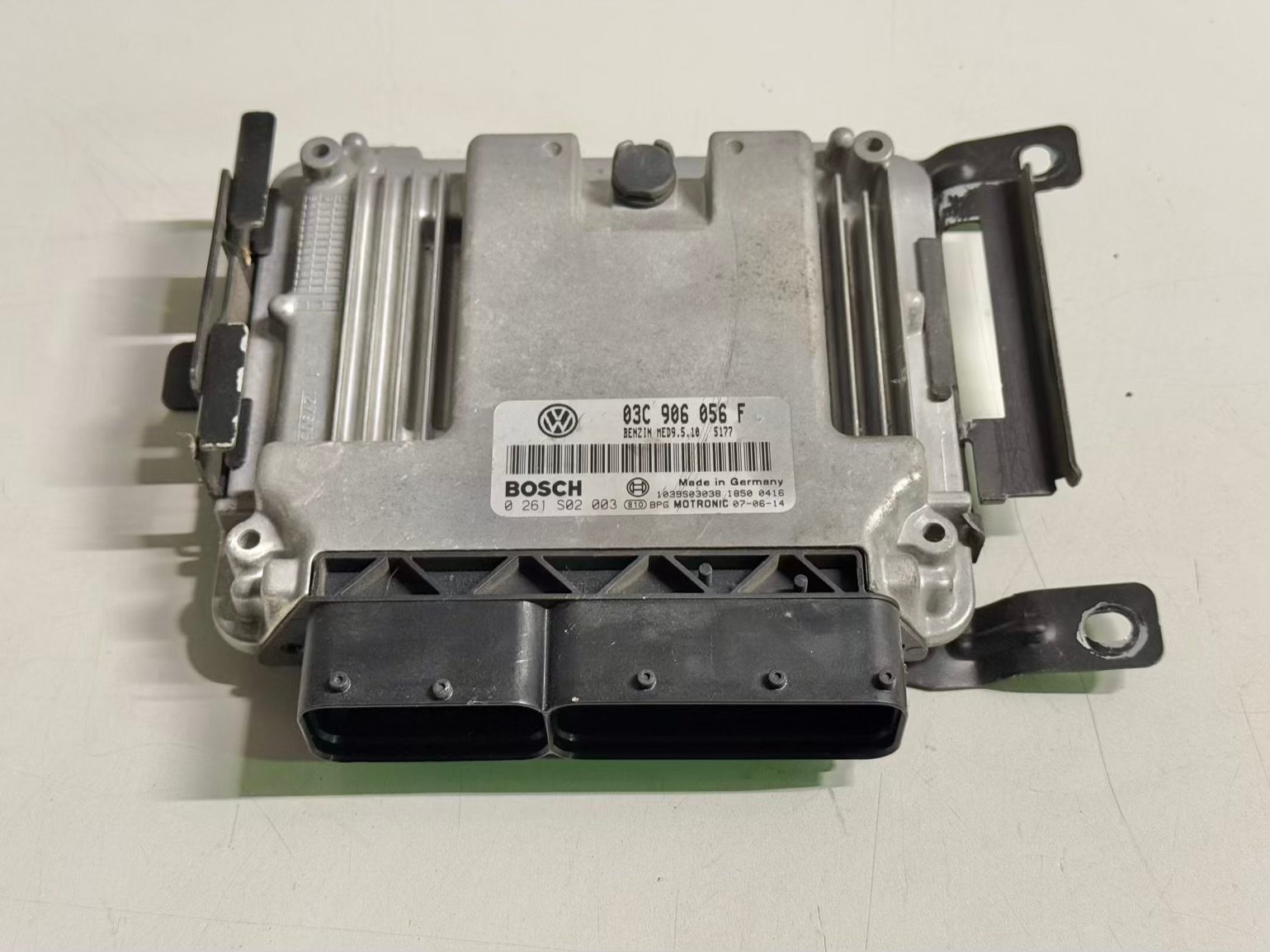 Motorsteuergerät ECU VW Touran 1.6 FSI Trend 1T1 2003 03C906056F MED9.5.10