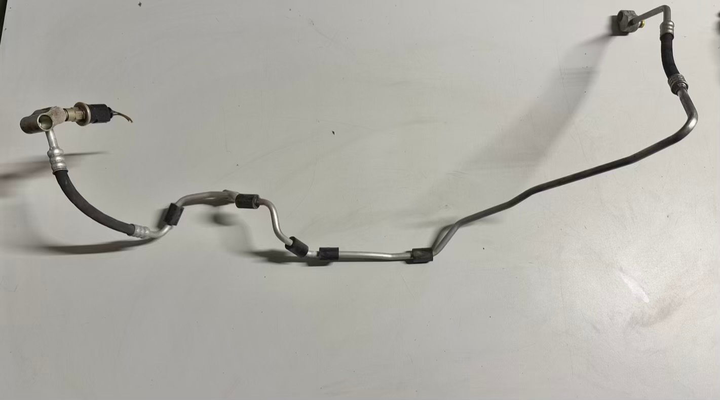 Klimaleitung Klimaschlauch VW Touran 1.6 FSI Trend 1T1 2003 1T0820741G