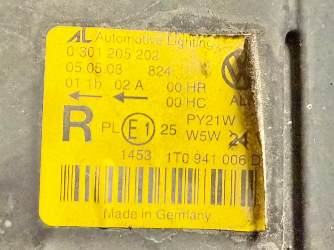 Scheinwerfer Frontscheinwerfer Rechts VW Touran 1.6 FSI Trend 1T1 2003 1T0941006