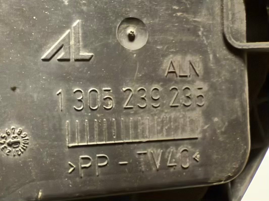 Scheinwerfer Frontscheinwerfer Rechts VW Touran 1.6 FSI Trend 1T1 2003 1T0941006